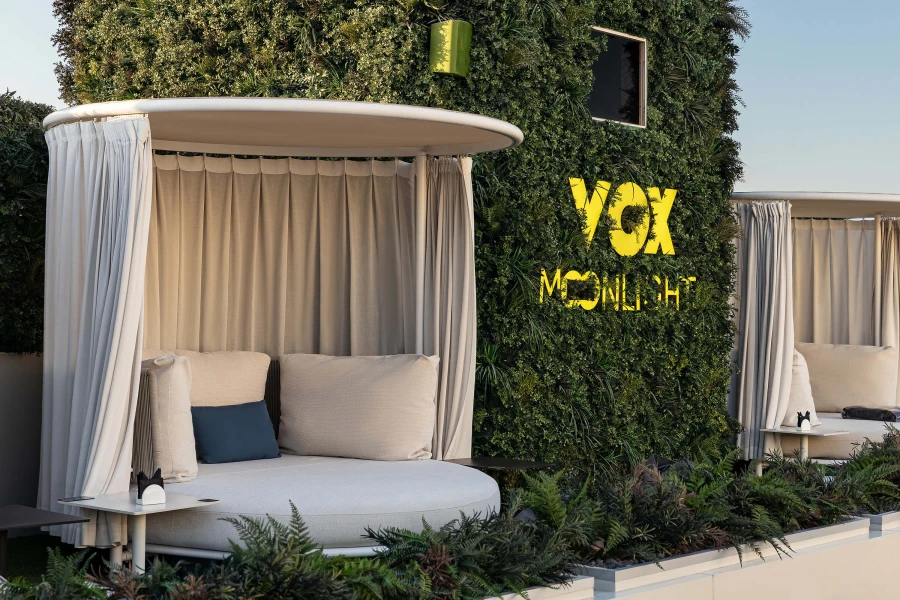 Outdoor artificial green wall installed at Vox Moonlight cinema