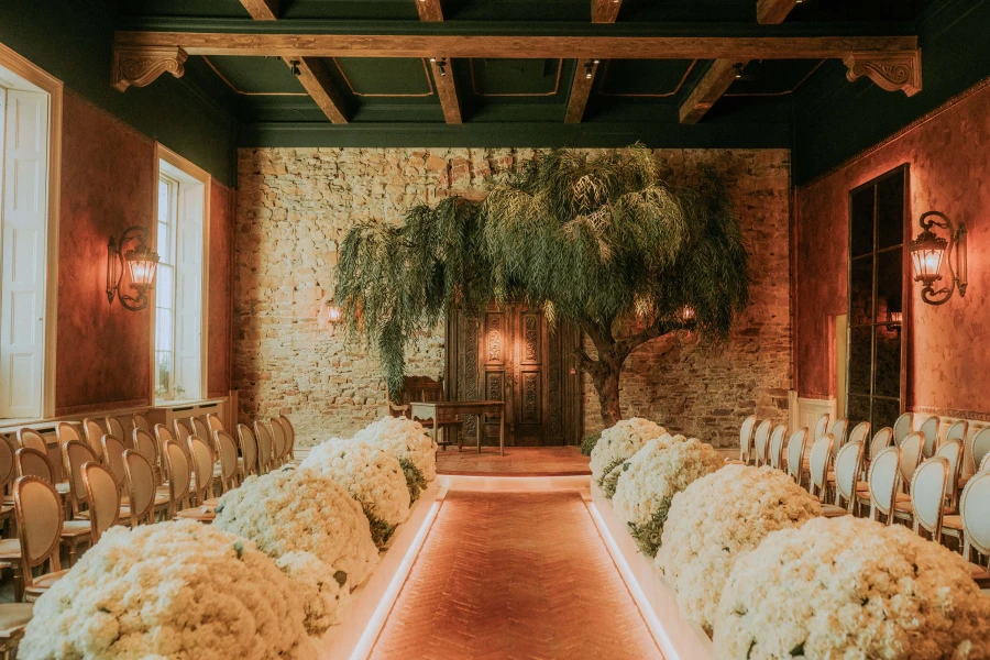 Flowers and plants in a restaurant 