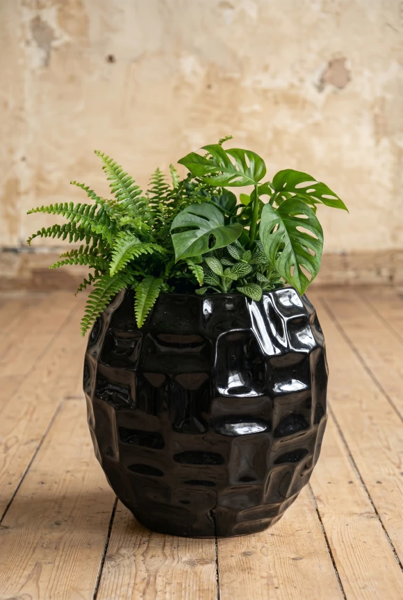 Image of V-Pot Mosaic Ball A Black 25x25x25cm