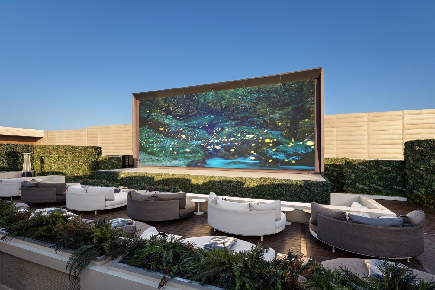 outdoor cinema using UV resistant plants